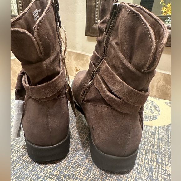 BORN NIB Brown KENYA Boots Leather Dark Brown (Castagno) Size 9.5M Distressed - Picture 6 of 14